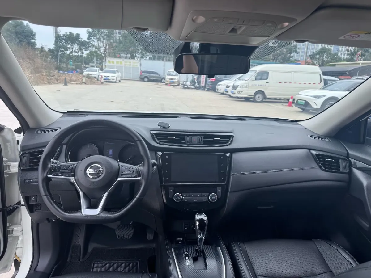 2020 Nissan X-Trail 2.0L 154HP L4 CVT,autocango,china used car exporter,china ev exporter,chinese used car exporter,chinese used ev exporter