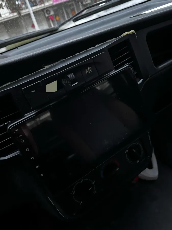 2020 WuLing ZhiGuang 1.2L 76HP L4 5MT,autocango,china used car exporter,china ev exporter,chinese used car exporter,chinese used ev exporter