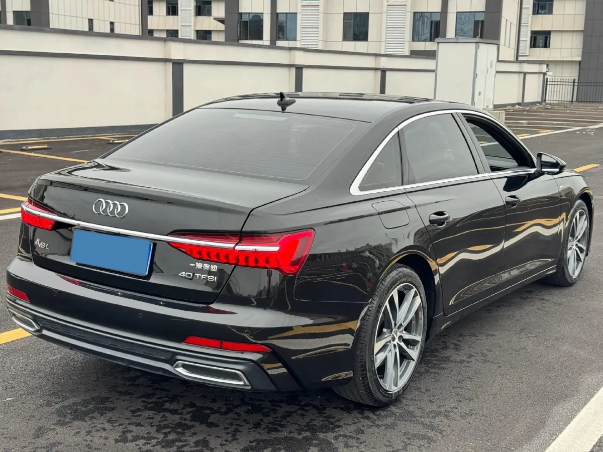 2021 Audi A6L 2.0T 190HP L4 7DCT,autocango,china used car exporter,china ev exporter,chinese used car exporter,chinese used ev exporter