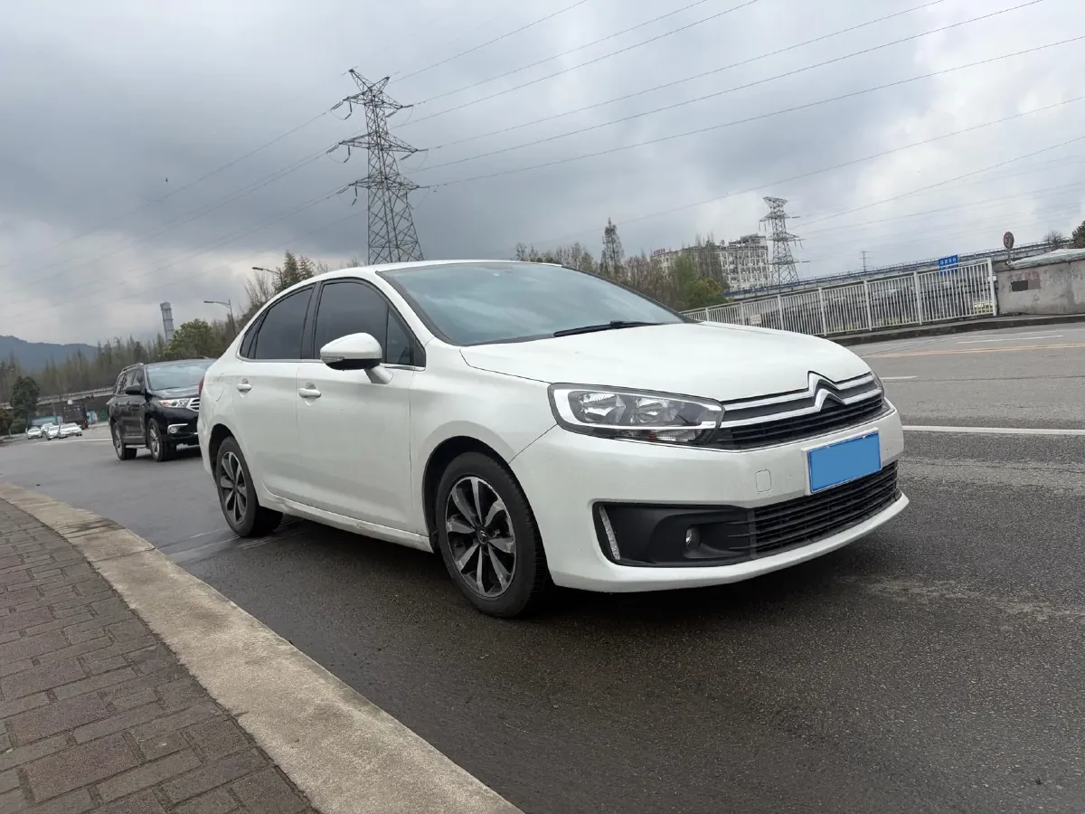 2018 Citroen C4 C-Quatre 1.6L 117HP L4 6AT,autocango,china used car exporter,china ev exporter,chinese used car exporter,chinese used ev exporter