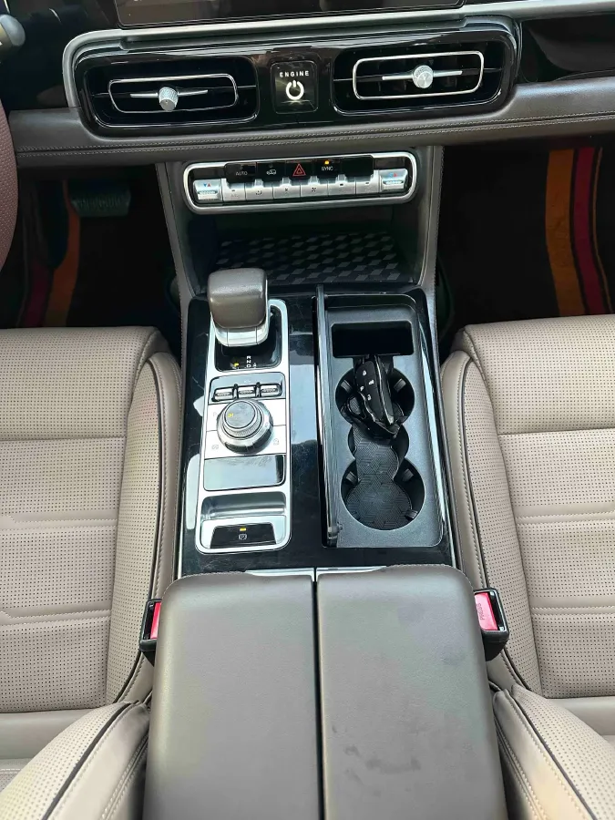 2022 Beijing BJ60 2.0T 267HP L4 8AT,autocango,china used car exporter,china ev exporter,chinese used car exporter,chinese used ev exporter