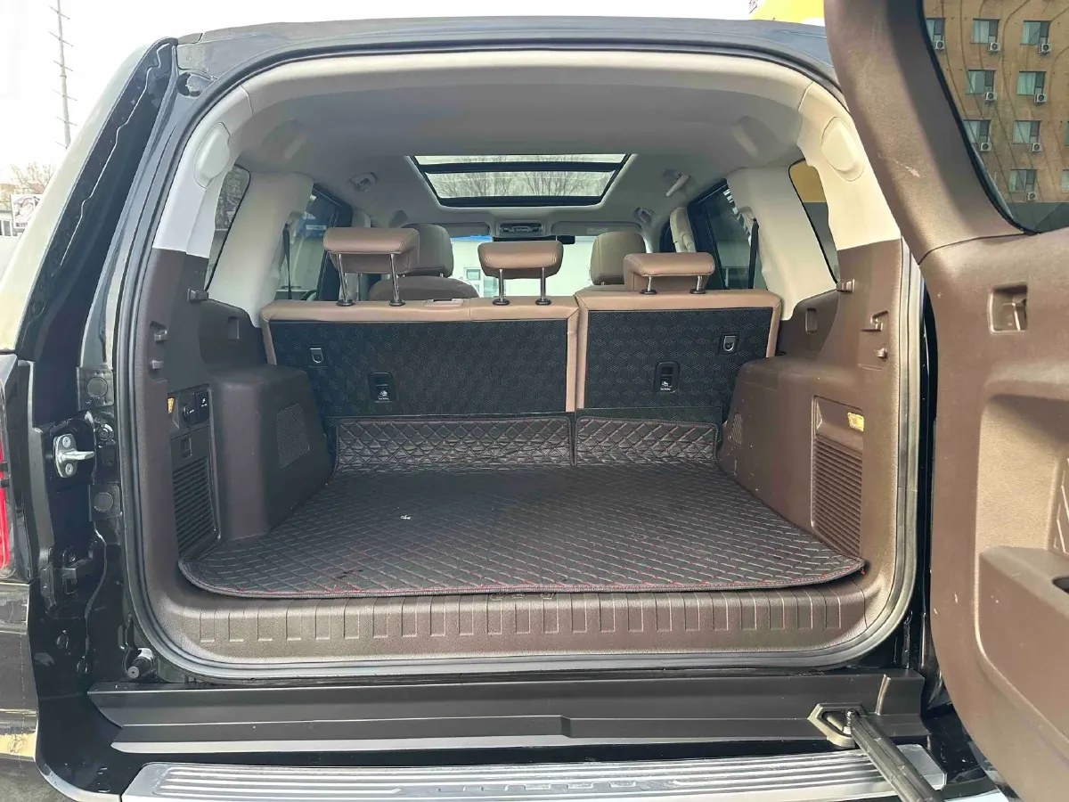 2022 Beijing BJ60 2.0T 267HP L4 8AT,autocango,china used car exporter,china ev exporter,chinese used car exporter,chinese used ev exporter