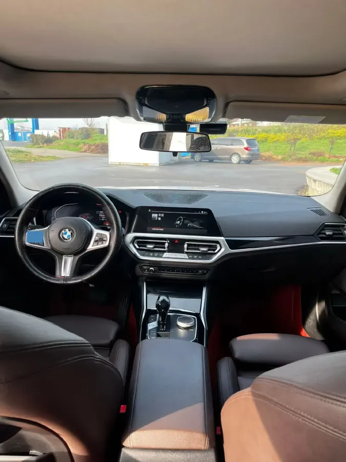 2021 BMW 3 Series 2.0T 156HP L4 8AT,autocango,china used car exporter,china ev exporter,chinese used car exporter,chinese used ev exporter