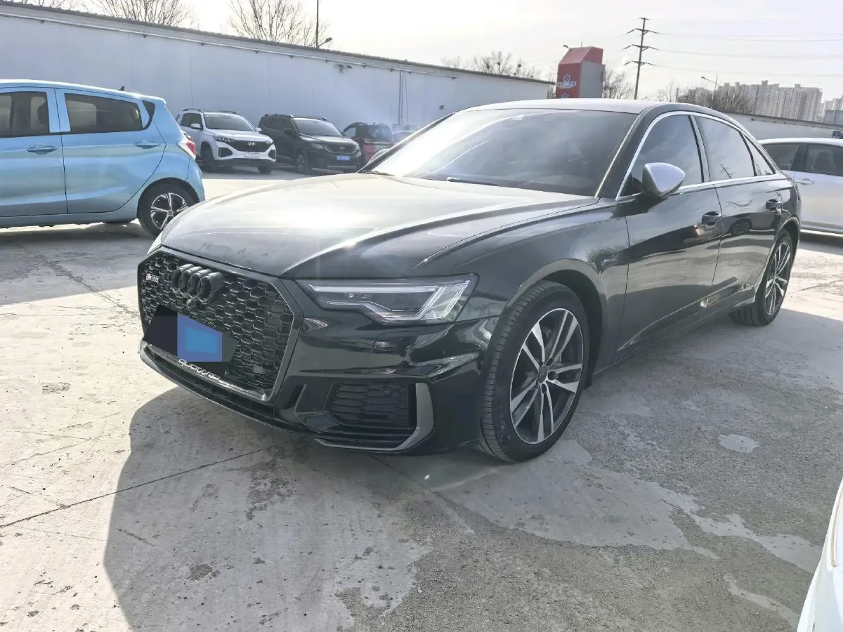 2021 Audi A6L 2.0T 190HP L4 7DCT,autocango,china used car exporter,china ev exporter,chinese used car exporter,chinese used ev exporter