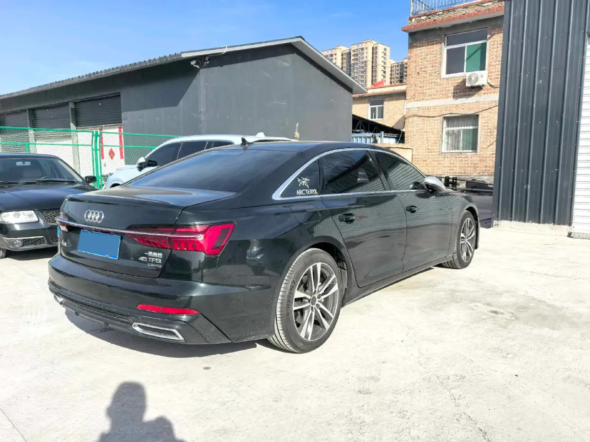 2021 Audi A6L 2.0T 190HP L4 7DCT,autocango,china used car exporter,china ev exporter,chinese used car exporter,chinese used ev exporter