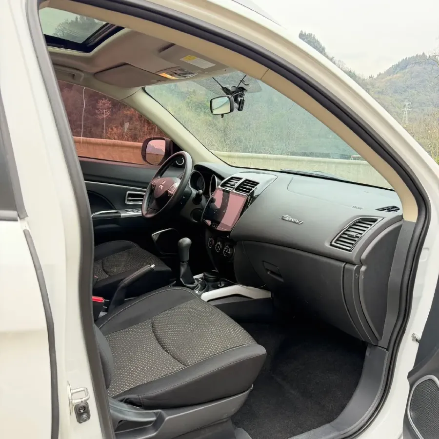 2018 Mitsubishi ASX 1.6L 124HP L4 5MT,autocango,china used car exporter,china ev exporter,chinese used car exporter,chinese used ev exporter