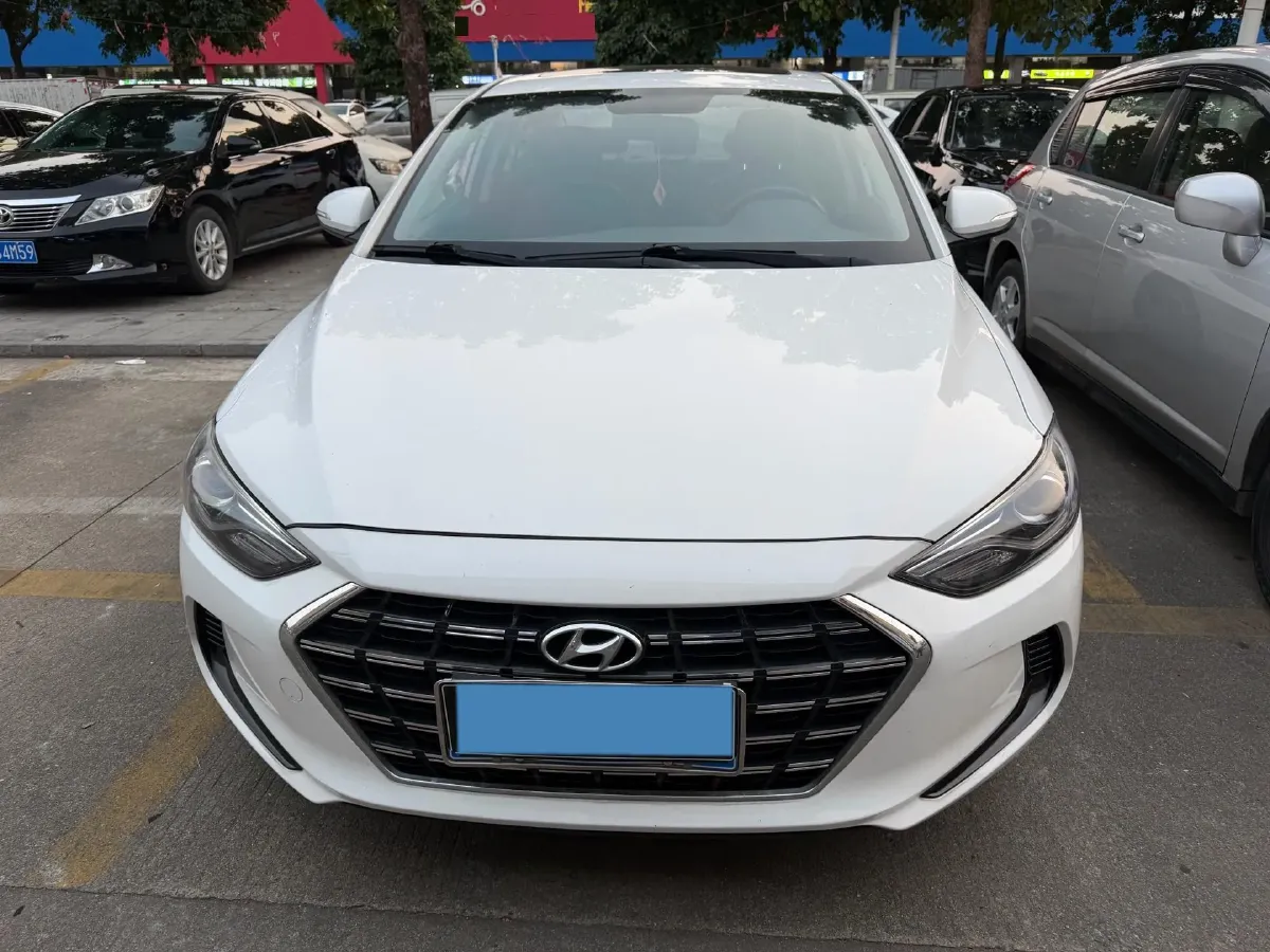 2020 Hyundai Elantra 1.5L 115HP L4 CVT,autocango,china used car exporter,china ev exporter,chinese used car exporter,chinese used ev exporter