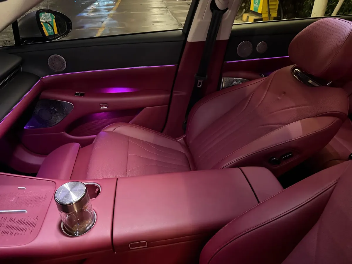 2026 Voyah ZhuiGuang L 1.5T 150HP L4 PHEV,autocango,china used car exporter,china ev exporter,chinese used car exporter,chinese used ev exporter