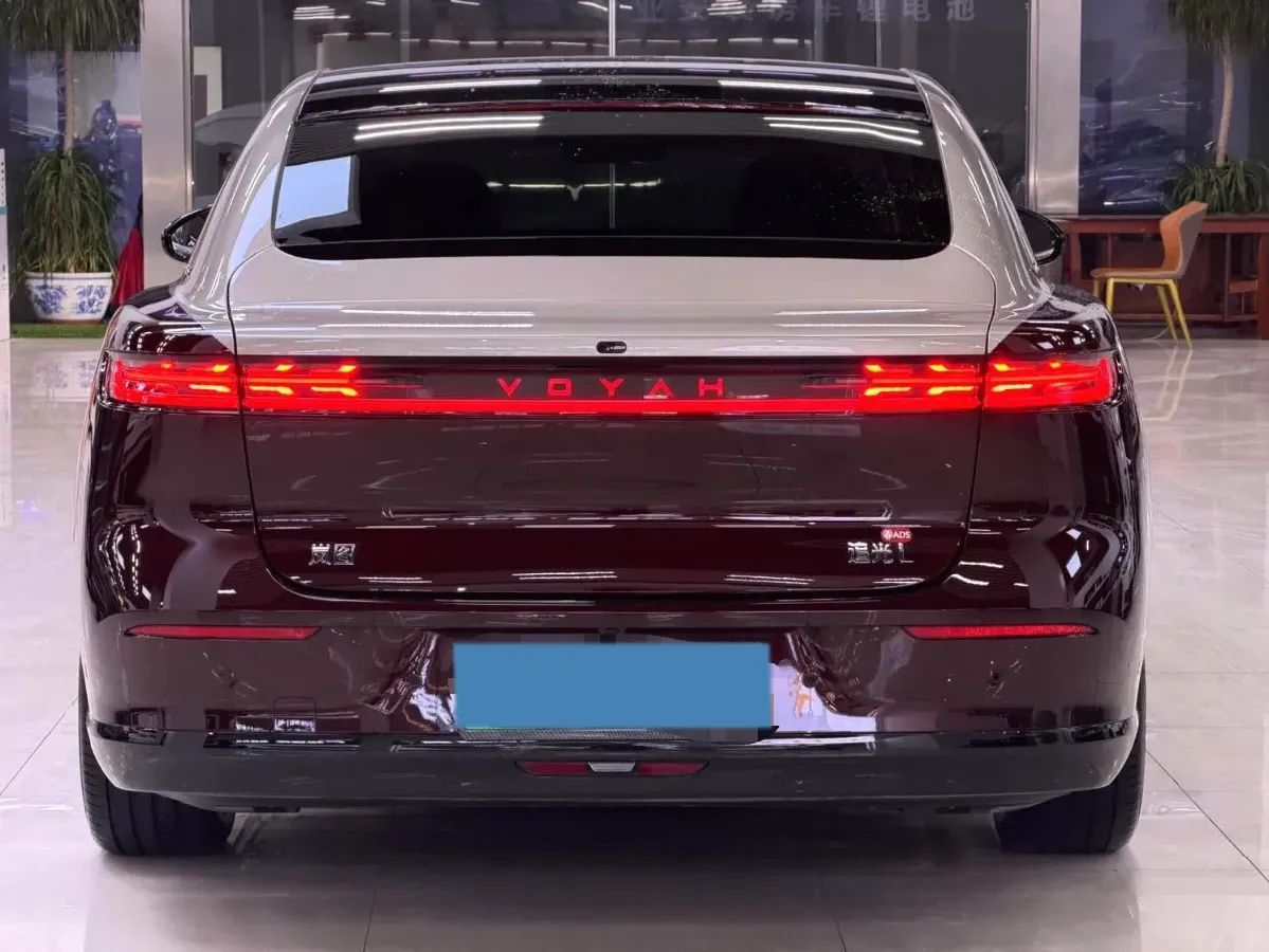 2026 Voyah ZhuiGuang L 1.5T 150HP L4 PHEV,autocango,china used car exporter,china ev exporter,chinese used car exporter,chinese used ev exporter