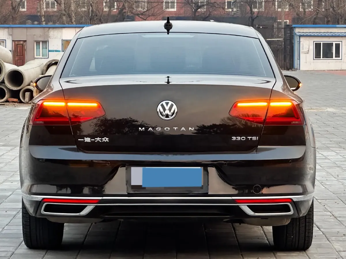 2020 Volkswagen Magotan 2.0T 186HP L4 7DCT,autocango,china used car exporter,china ev exporter,chinese used car exporter,chinese used ev exporter