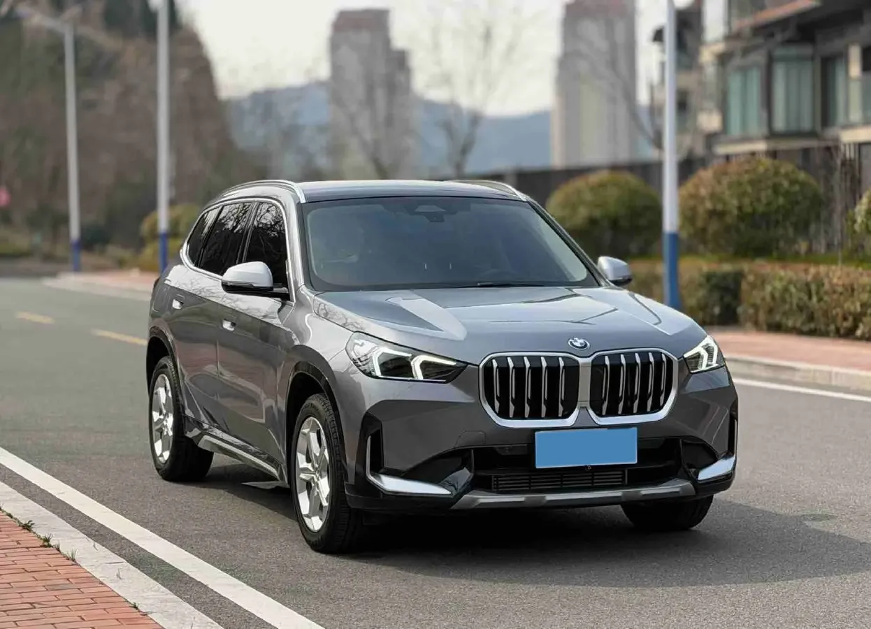 2023 BMW X1 1.5T 156HP L3 7DCT,autocango,china used car exporter,china ev exporter,chinese used car exporter,chinese used ev exporter