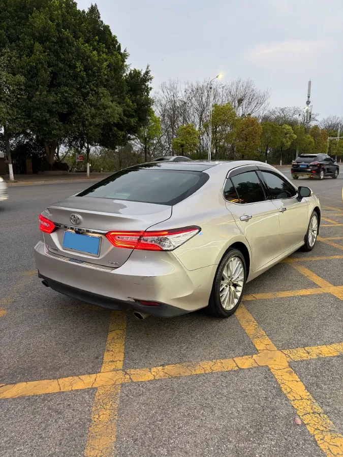 2019 Toyota Camry 2.5L 209HP L4 8AT,autocango,china used car exporter,china ev exporter,chinese used car exporter,chinese used ev exporter