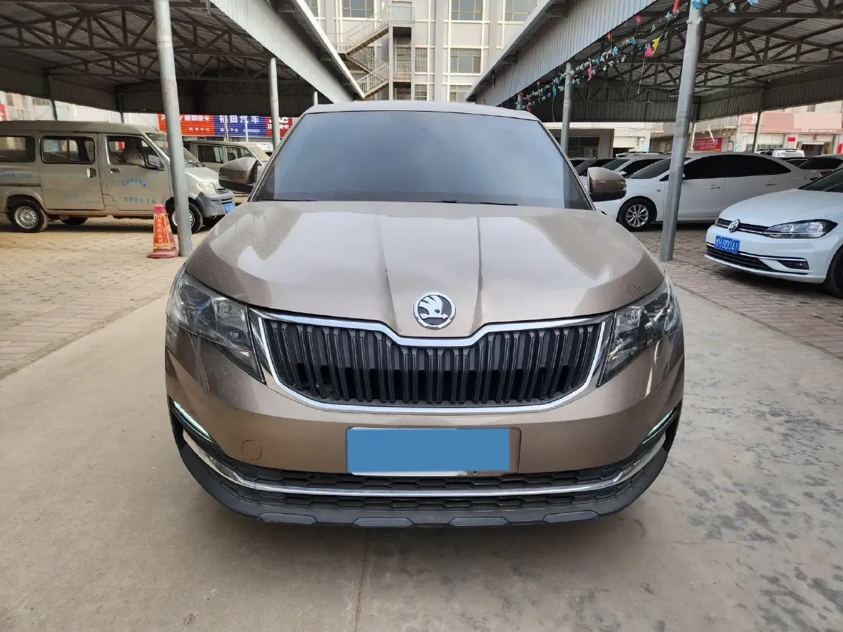 2021 Skoda Kamiq 1.5L 112HP L4 6AT,autocango,china used car exporter,china ev exporter,chinese used car exporter,chinese used ev exporter