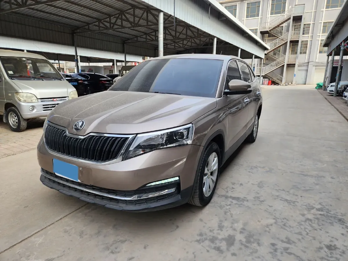 2021 Skoda Kamiq 1.5L 112HP L4 6AT,autocango,china used car exporter,china ev exporter,chinese used car exporter,chinese used ev exporter