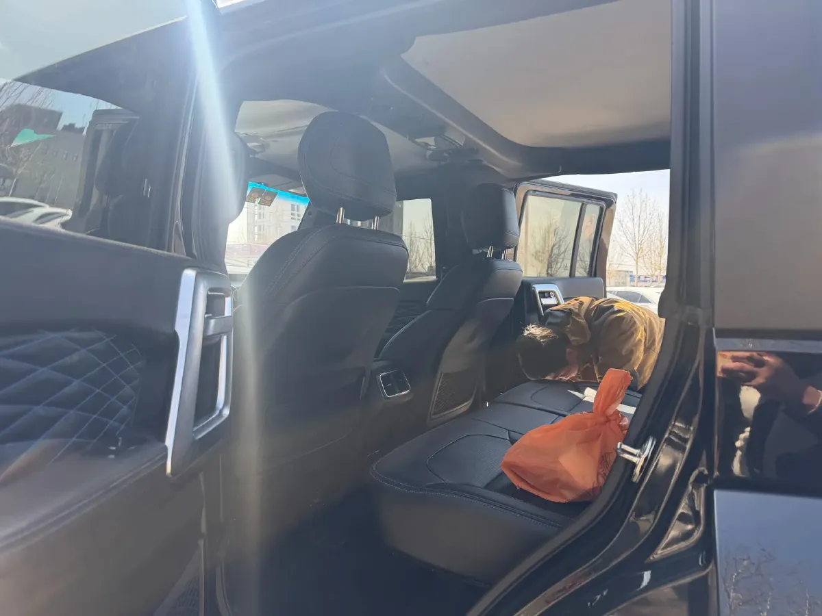 2018 Beijing BJ40 2.3T 250HP L4 6AT,autocango,china used car exporter,china ev exporter,chinese used car exporter,chinese used ev exporter