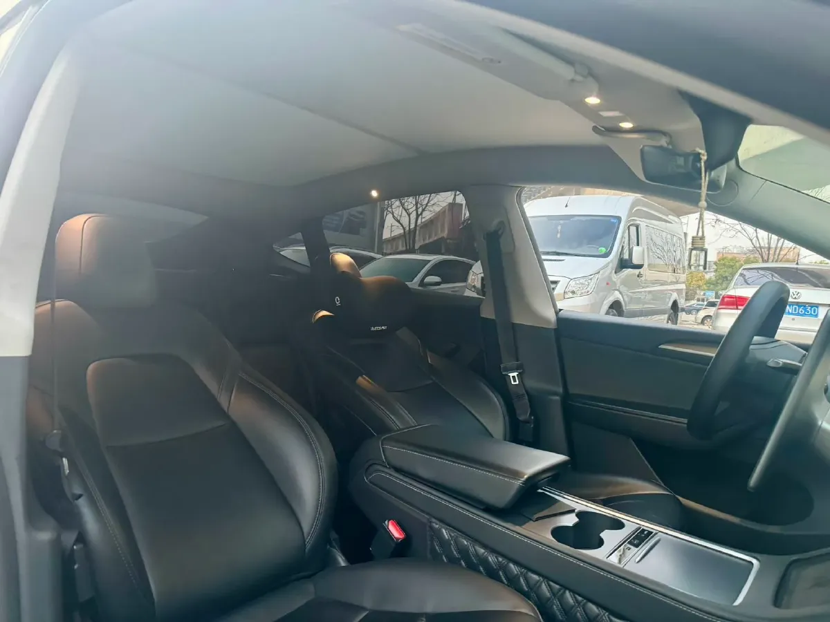 2021 Tesla Model Y BEV 60KWH,autocango,china used car exporter,china ev exporter,chinese used car exporter,chinese used ev exporter