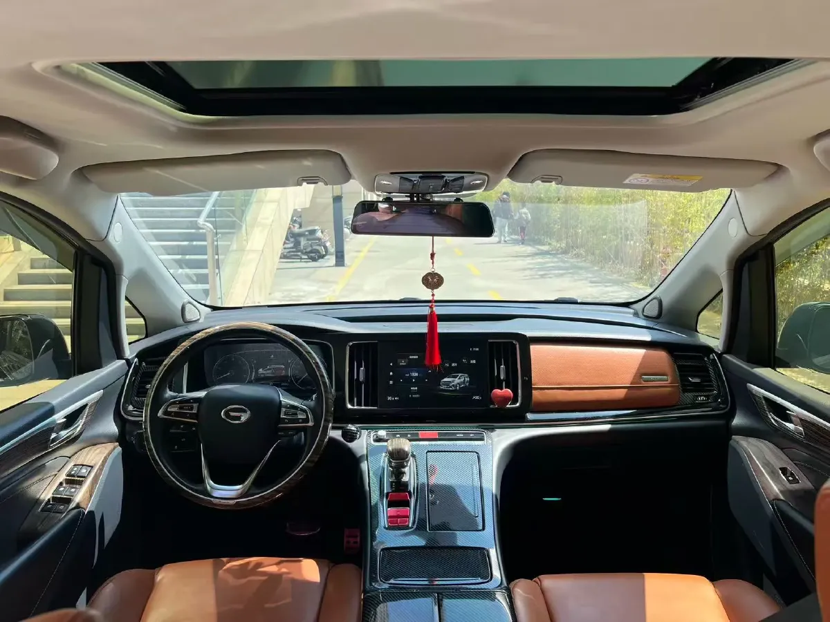 2021 GAC Trumpchi M8 2.0T 252HP L4 8AT,autocango,china used car exporter,china ev exporter,chinese used car exporter,chinese used ev exporter