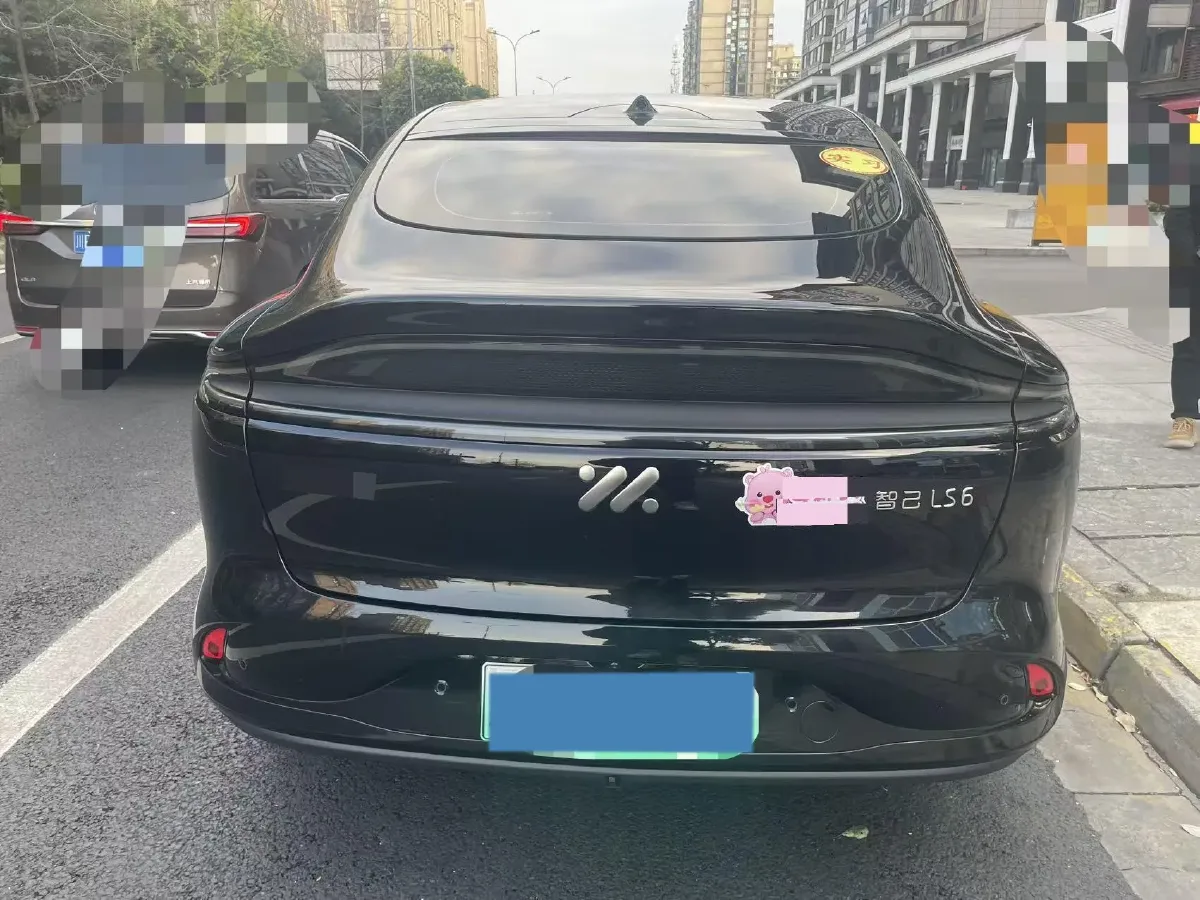 2023 IM LS6 BEV 71KWH,autocango,china used car exporter,china ev exporter,chinese used car exporter,chinese used ev exporter