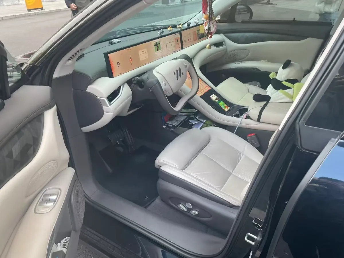 2023 IM LS6 BEV 71KWH,autocango,china used car exporter,china ev exporter,chinese used car exporter,chinese used ev exporter