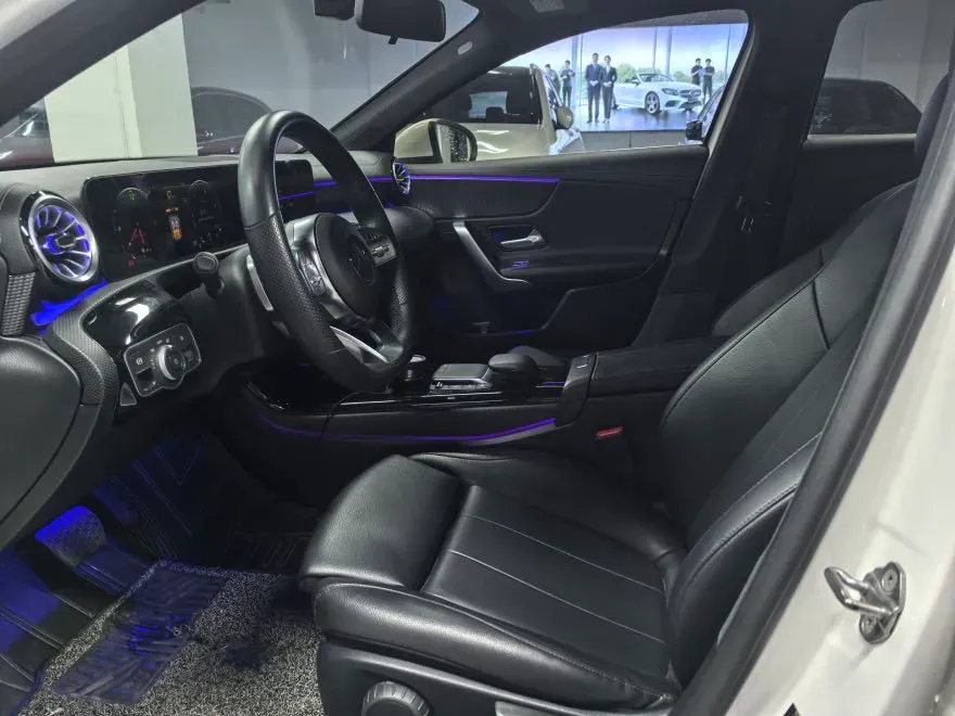 2022 Mercedes-Benz A Class 1.3T 163HP L4 7DCT,autocango,china used car exporter,china ev exporter,chinese used car exporter,chinese used ev exporter