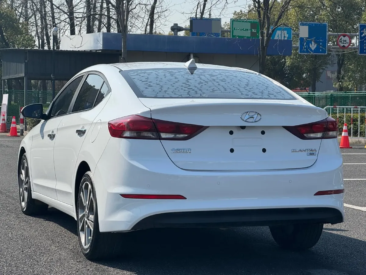 2016 Hyundai Elantra 1.6L 130HP L4 6AT,autocango,china used car exporter,china ev exporter,chinese used car exporter,chinese used ev exporter