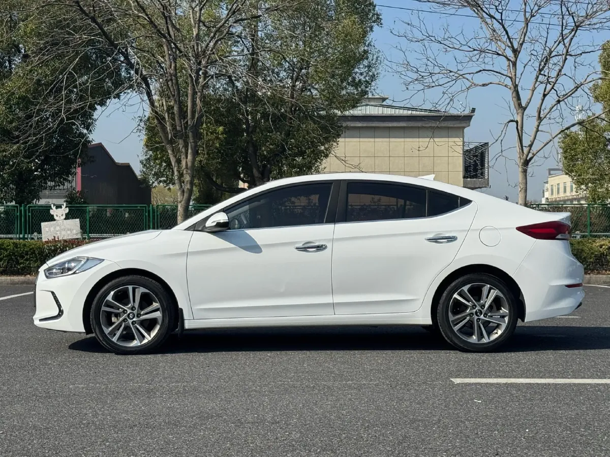 2016 Hyundai Elantra 1.6L 130HP L4 6AT,autocango,china used car exporter,china ev exporter,chinese used car exporter,chinese used ev exporter