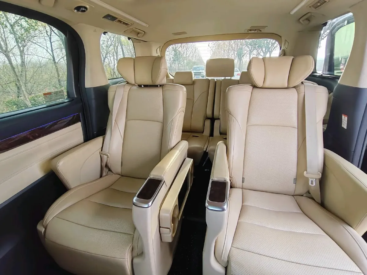 2018 Toyota Alphard 3.5L 301HP V6 8AT,autocango,china used car exporter,china ev exporter,chinese used car exporter,chinese used ev exporter