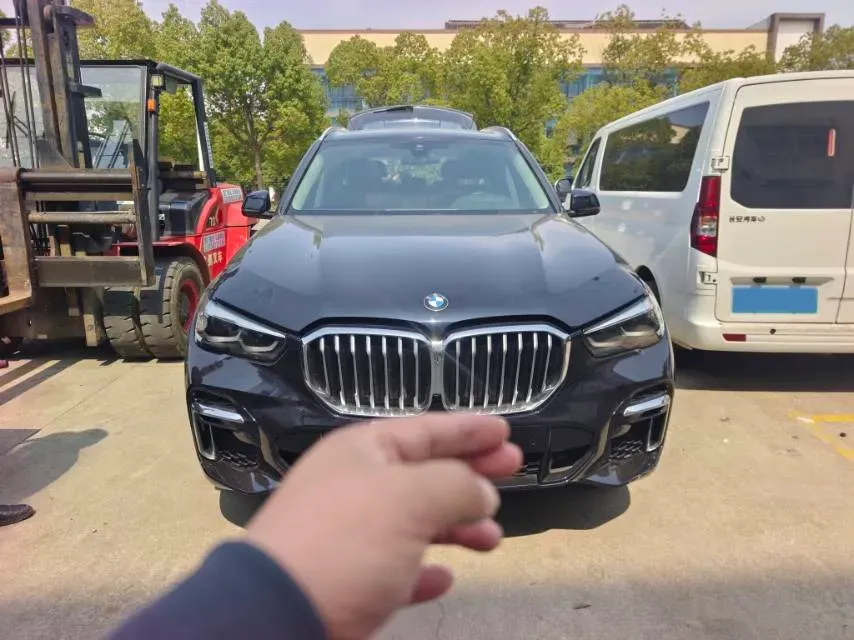 2022 BMW X5 2.0T 245HP L4 8AT,autocango,china used car exporter,china ev exporter,chinese used car exporter,chinese used ev exporter