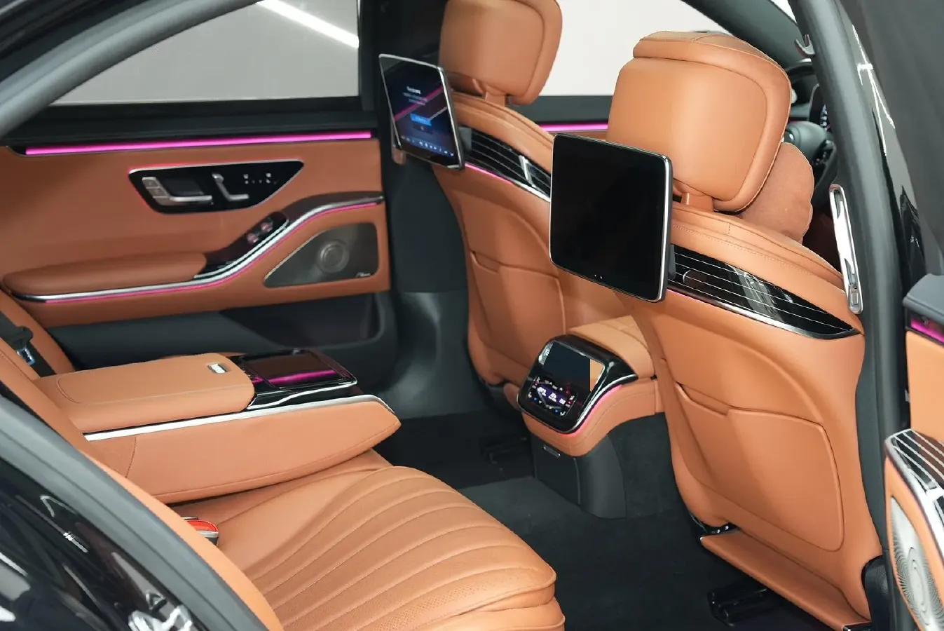 2023 Mercedes-Benz S Class 2.5T 367HP L6 9AT,autocango,china used car exporter,china ev exporter,chinese used car exporter,chinese used ev exporter