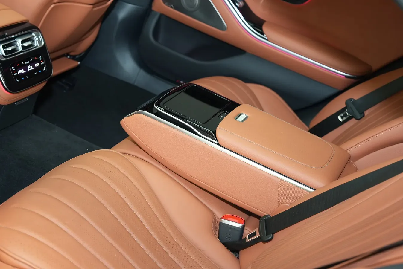 2023 Mercedes-Benz S Class 2.5T 367HP L6 9AT,autocango,china used car exporter,china ev exporter,chinese used car exporter,chinese used ev exporter