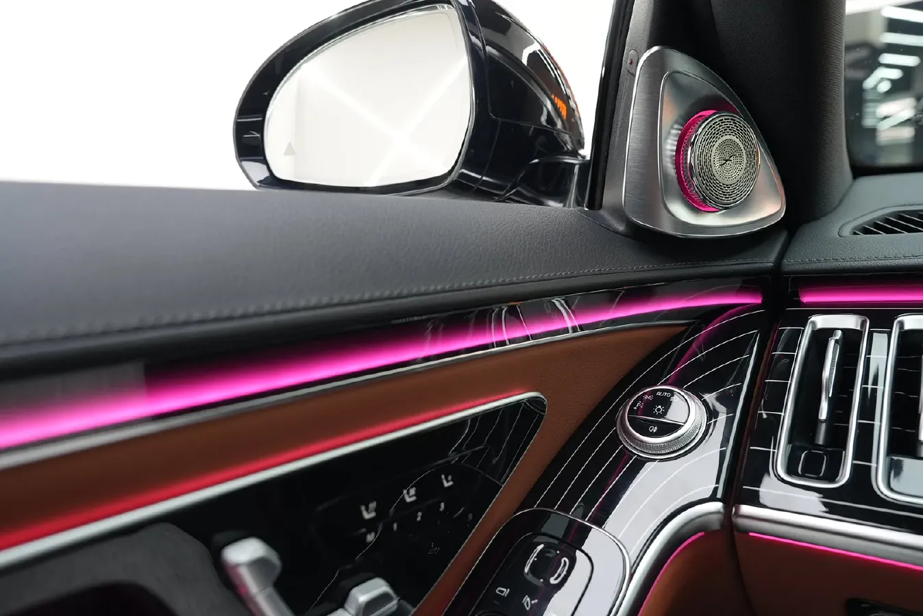 2023 Mercedes-Benz S Class 2.5T 367HP L6 9AT,autocango,china used car exporter,china ev exporter,chinese used car exporter,chinese used ev exporter