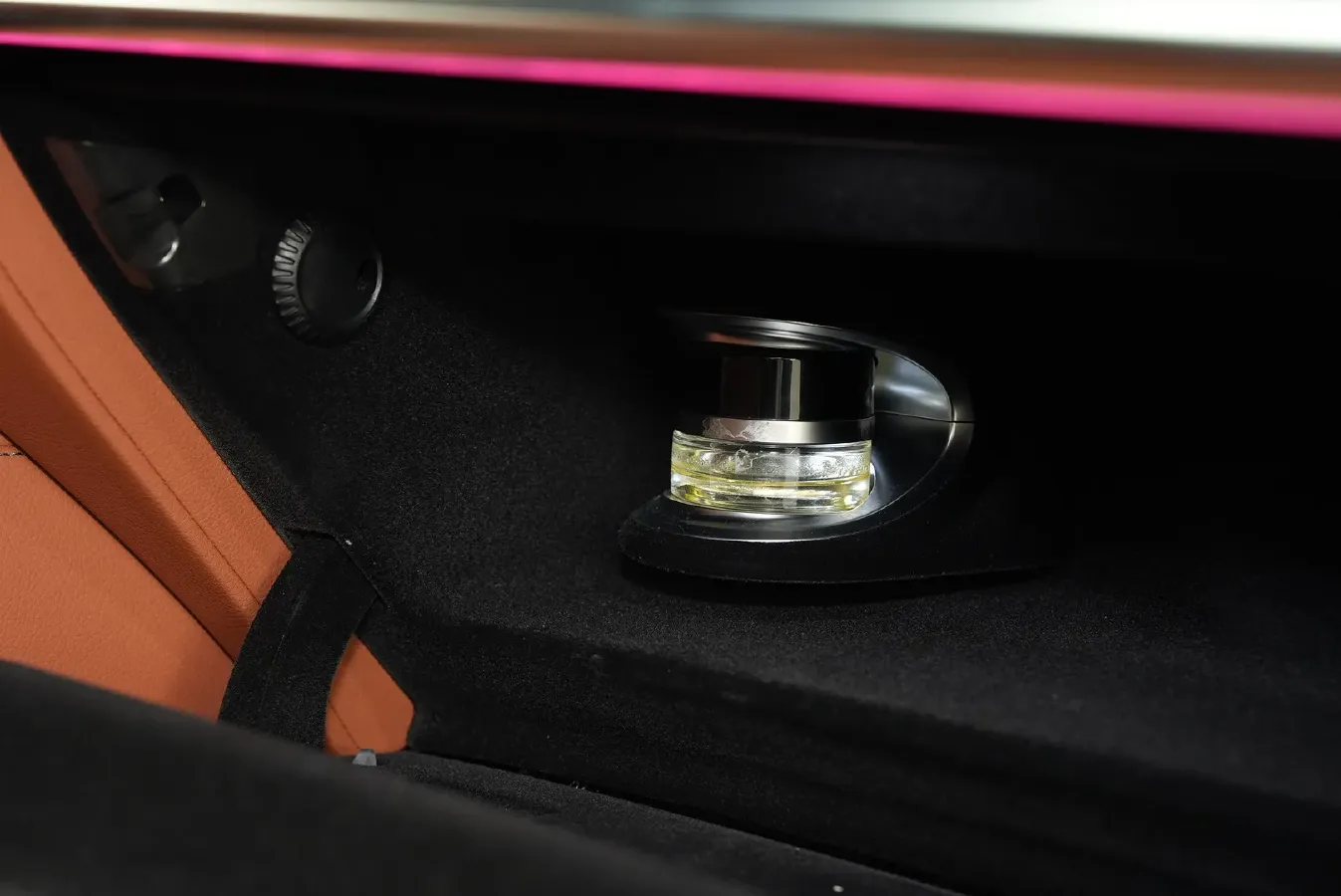 2023 Mercedes-Benz S Class 2.5T 367HP L6 9AT,autocango,china used car exporter,china ev exporter,chinese used car exporter,chinese used ev exporter