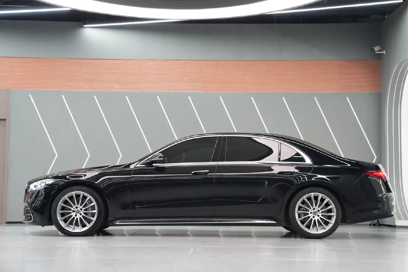 2023 Mercedes-Benz S Class 2.5T 367HP L6 9AT,autocango,china used car exporter,china ev exporter,chinese used car exporter,chinese used ev exporter