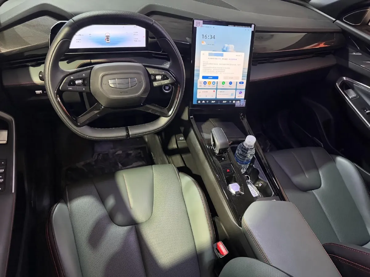 2024 Geely Azkarra 1.5T 181HP L4 7DCT,autocango,china used car exporter,china ev exporter,chinese used car exporter,chinese used ev exporter