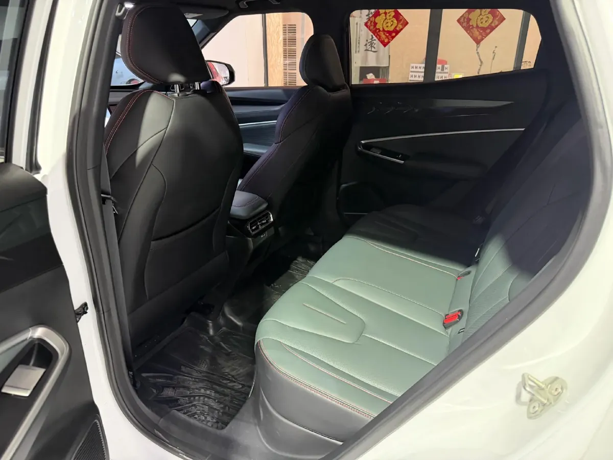 2024 Geely Azkarra 1.5T 181HP L4 7DCT,autocango,china used car exporter,china ev exporter,chinese used car exporter,chinese used ev exporter