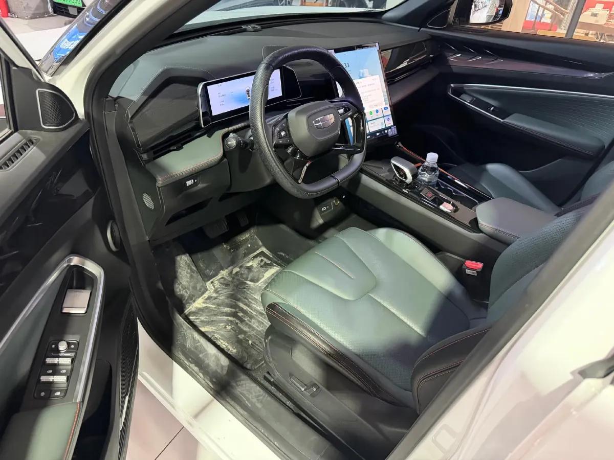 2024 Geely Azkarra 1.5T 181HP L4 7DCT,autocango,china used car exporter,china ev exporter,chinese used car exporter,chinese used ev exporter