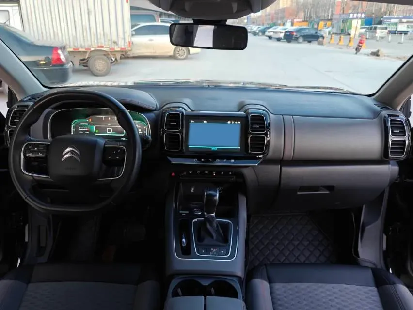 2017 Citroen C5 Aircross 1.6T 167HP L4 6AT,autocango,china used car exporter,china ev exporter,chinese used car exporter,chinese used ev exporter