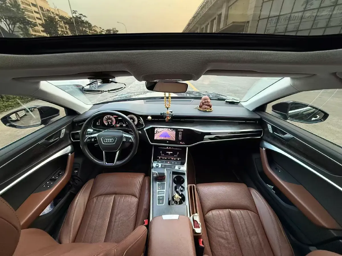 2022 Audi A6L 2.0T 224HP L4 7DCT,autocango,china used car exporter,china ev exporter,chinese used car exporter,chinese used ev exporter