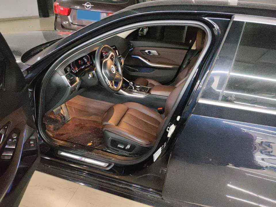 2022 BMW 3 Series 2.0T 184HP L4 8AT,autocango,china used car exporter,china ev exporter,chinese used car exporter,chinese used ev exporter