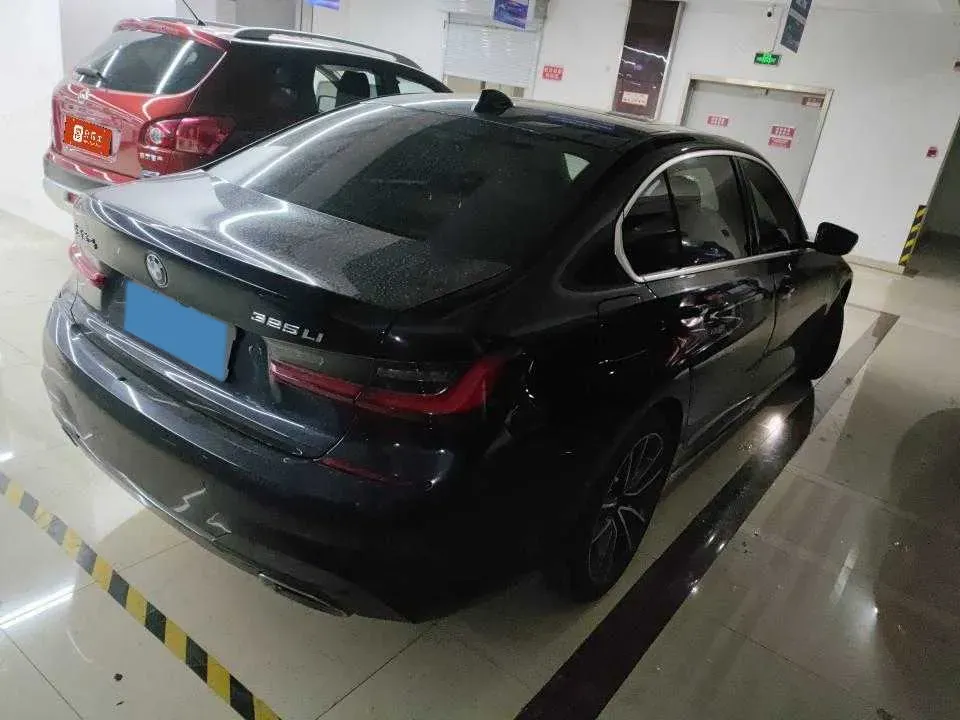 2022 BMW 3 Series 2.0T 184HP L4 8AT,autocango,china used car exporter,china ev exporter,chinese used car exporter,chinese used ev exporter