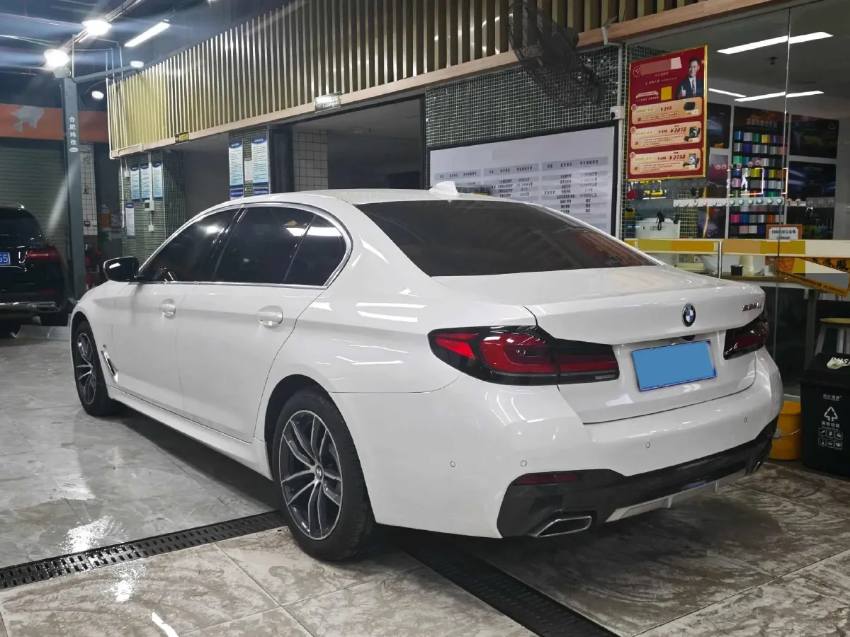 2021 BMW 5 Series 2.0T 184HP L4 8AT,autocango,china used car exporter,china ev exporter,chinese used car exporter,chinese used ev exporter