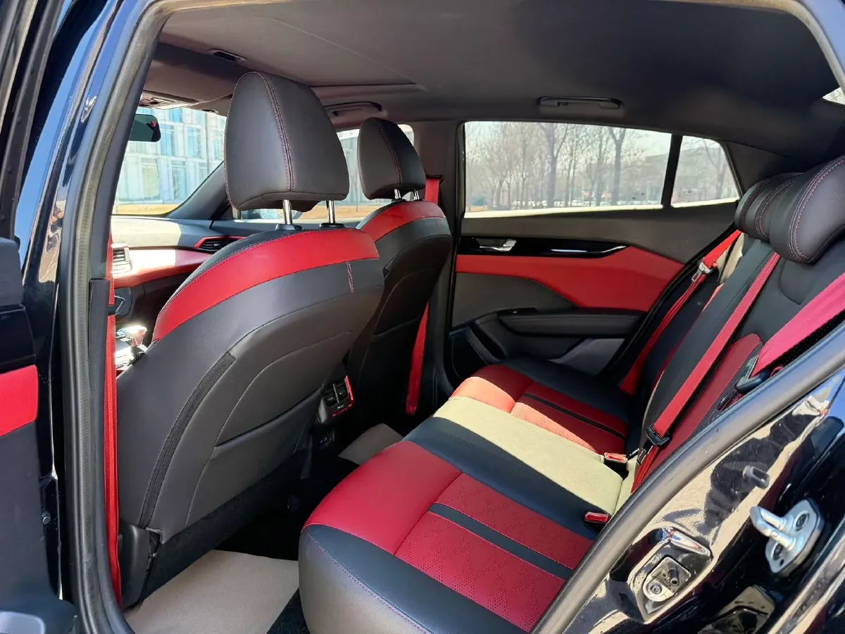 2021 DongFeng Aeolus YiXuan 1.5T 150HP L4 6DCT,autocango,china used car exporter,china ev exporter,chinese used car exporter,chinese used ev exporter