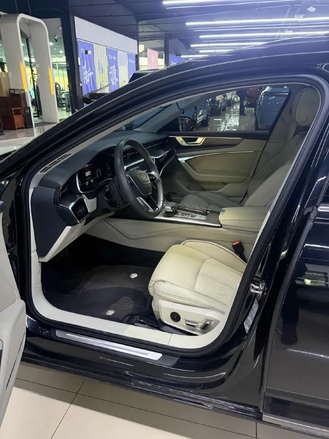 2021 Audi A6L 3.0T 340HP V6 7DCT,autocango,china used car exporter,china ev exporter,chinese used car exporter,chinese used ev exporter