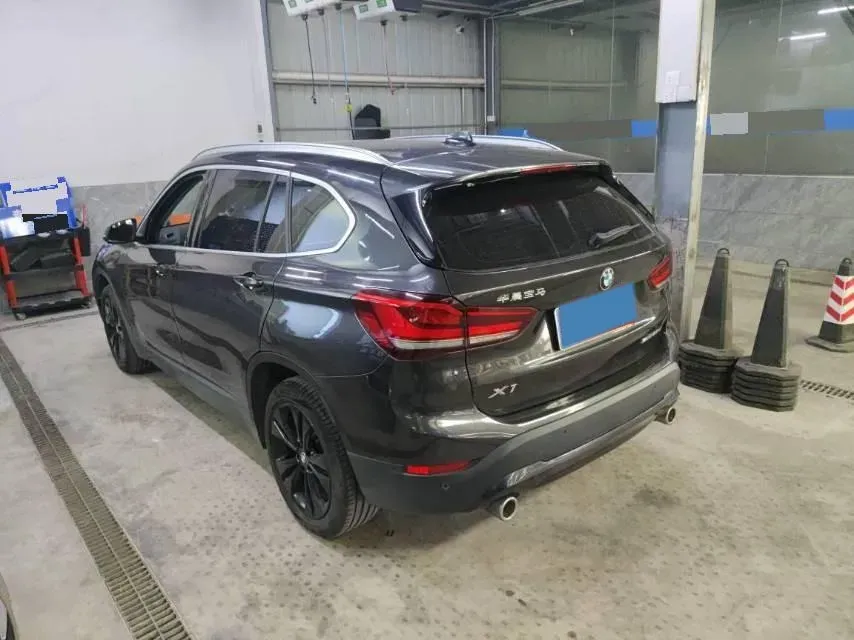 2021 BMW X1 1.5T 140HP L3 7DCT,autocango,china used car exporter,china ev exporter,chinese used car exporter,chinese used ev exporter