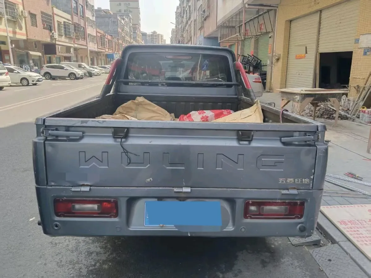 2021 WuLing ZhentTu 1.5L 99HP L4 5MT,autocango,china used car exporter,china ev exporter,chinese used car exporter,chinese used ev exporter