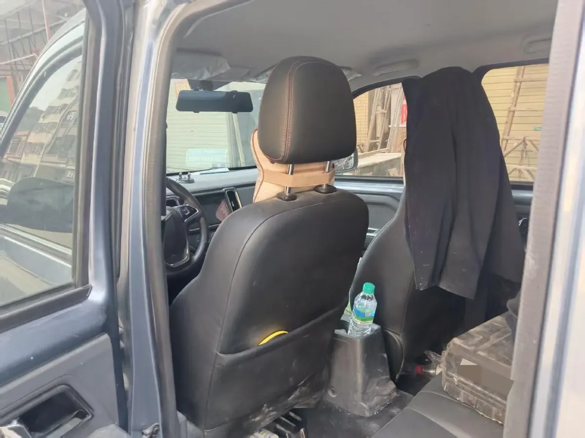 2021 WuLing ZhentTu 1.5L 99HP L4 5MT,autocango,china used car exporter,china ev exporter,chinese used car exporter,chinese used ev exporter