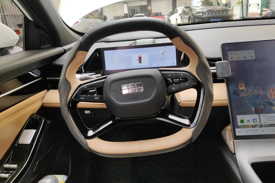 2023 Geely Galaxy L6 1.5T 163HP L4 3DHT PHEV,autocango,china used car exporter,china ev exporter,chinese used car exporter,chinese used ev exporter