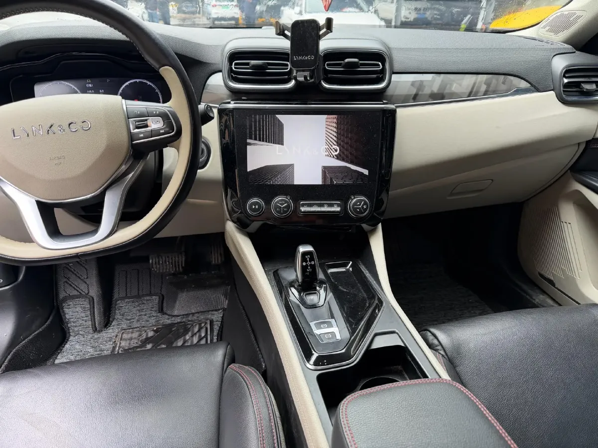 2018 Toyota C-HR 2.0L 171HP L4 CVT,autocango,china used car exporter,china ev exporter,chinese used car exporter,chinese used ev exporter