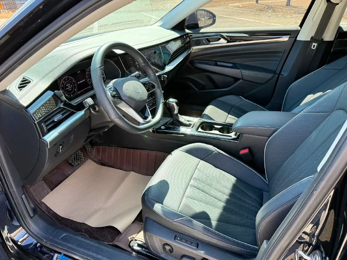 2024 Volkswagen Passat 2.0T 186HP L4 7DCT,autocango,china used car exporter,china ev exporter,chinese used car exporter,chinese used ev exporter