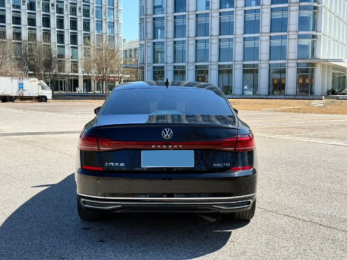2024 Volkswagen Passat 2.0T 186HP L4 7DCT,autocango,china used car exporter,china ev exporter,chinese used car exporter,chinese used ev exporter